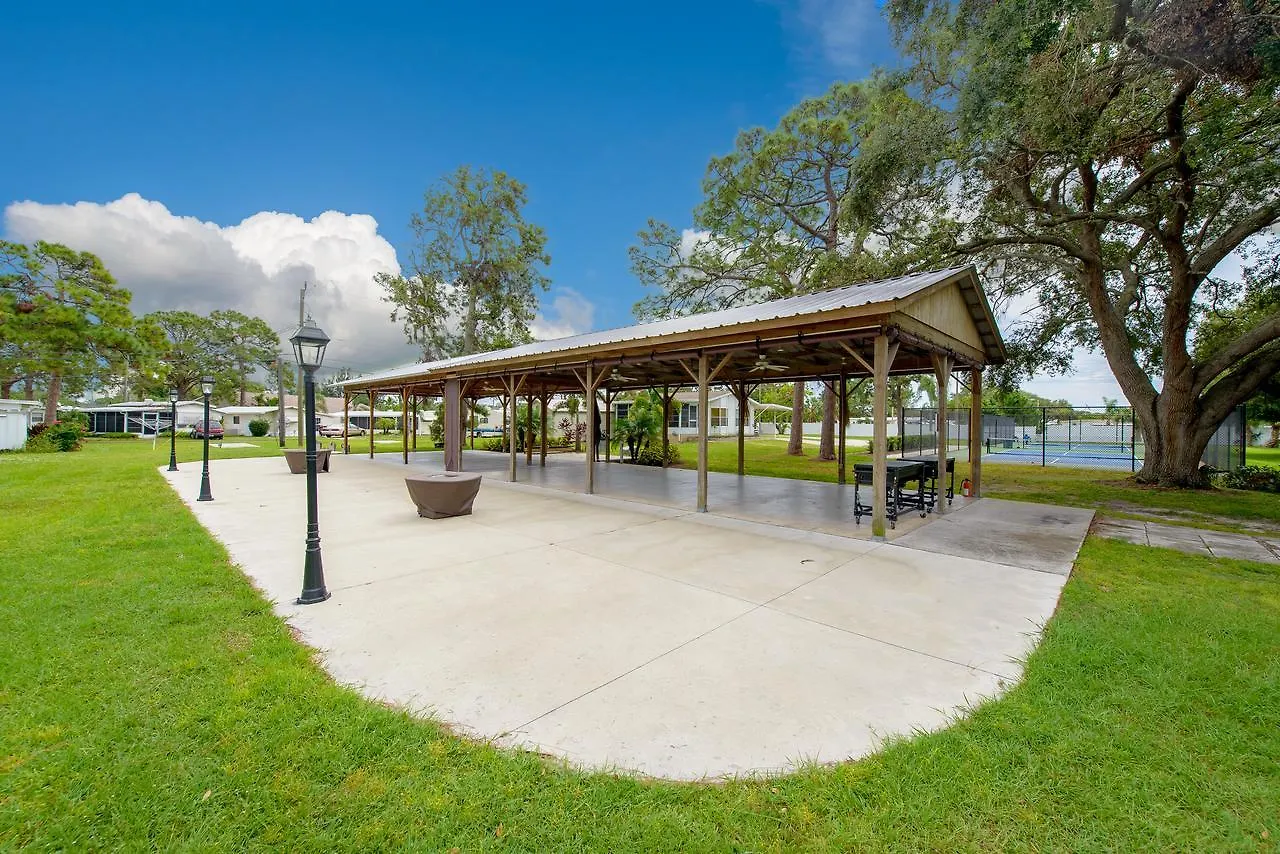 Campsite Arbor Terrace Hotel Sarasota